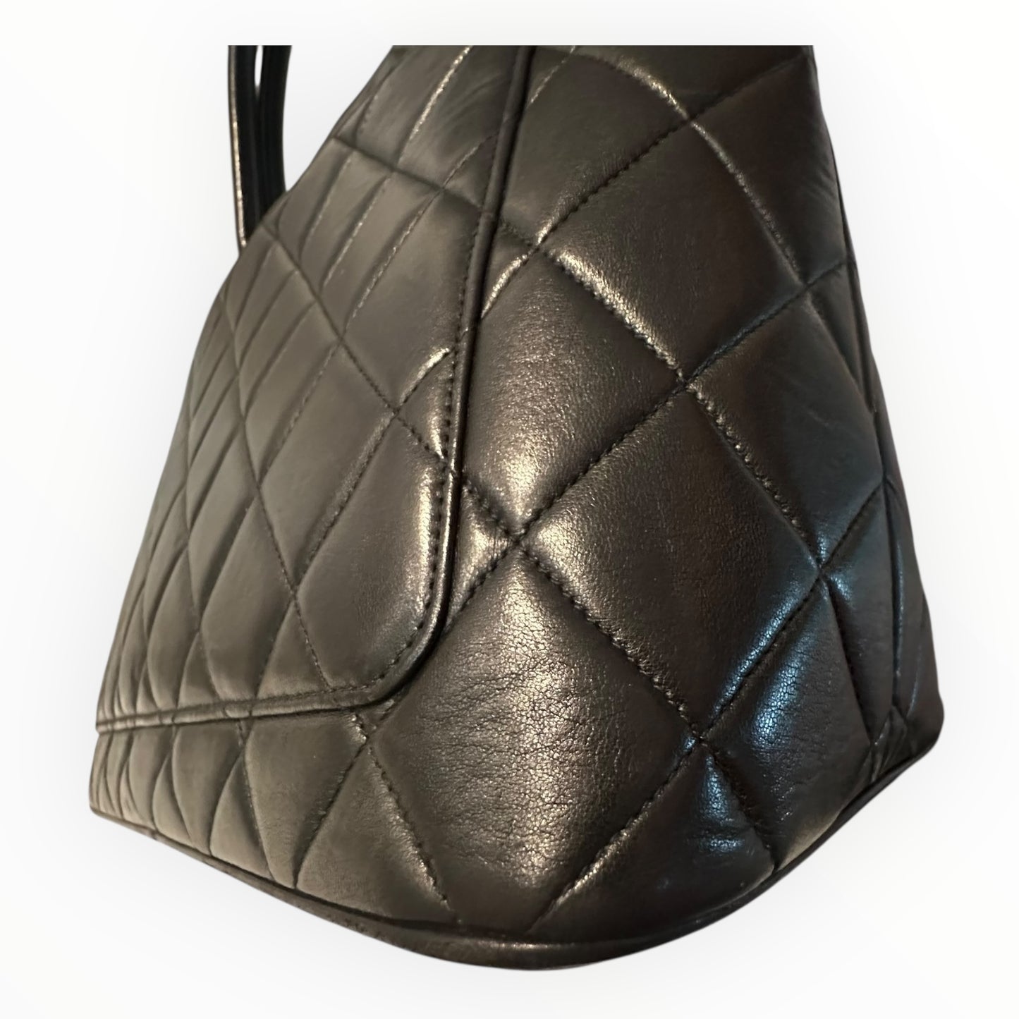 Chanel Vintage Lambskin Quilted Medallion in Black