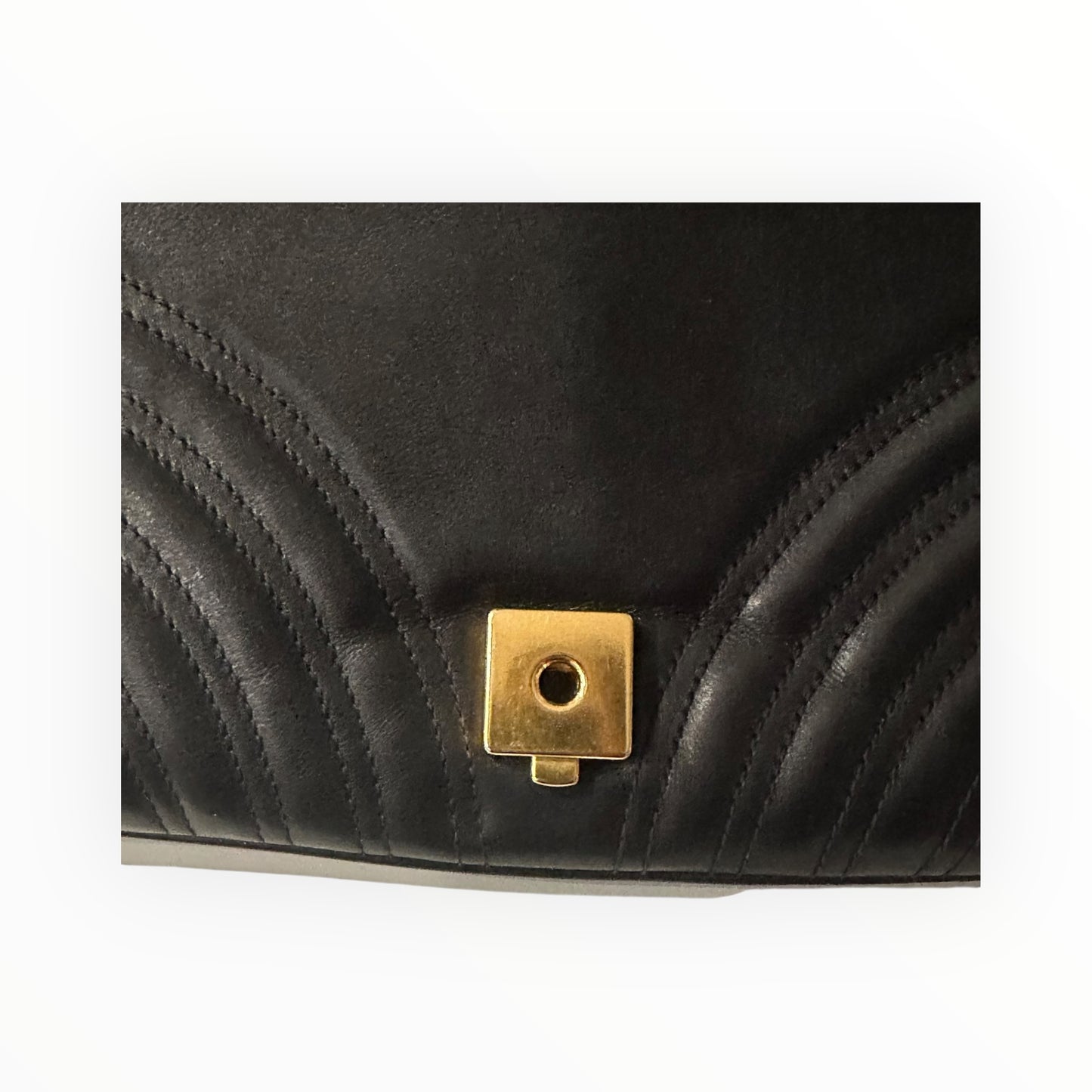 Gucci GG Marmont Medium Matelasse Leather Shoulder Bag